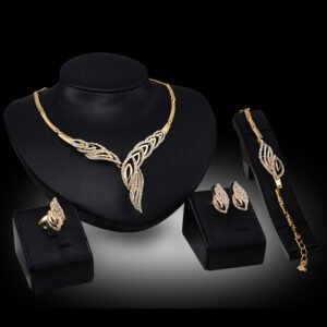 Exaggerated Bridal Set