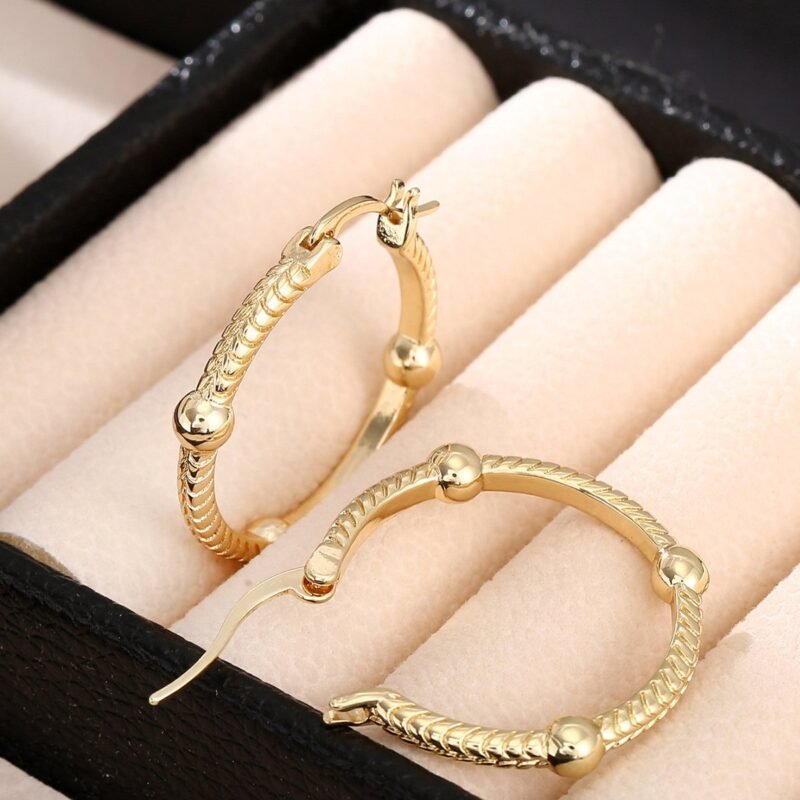 Geometric Round Statement Earrings - Image 4