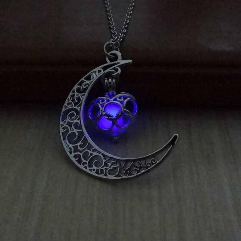 Glowing Pendant Necklace - Image 9
