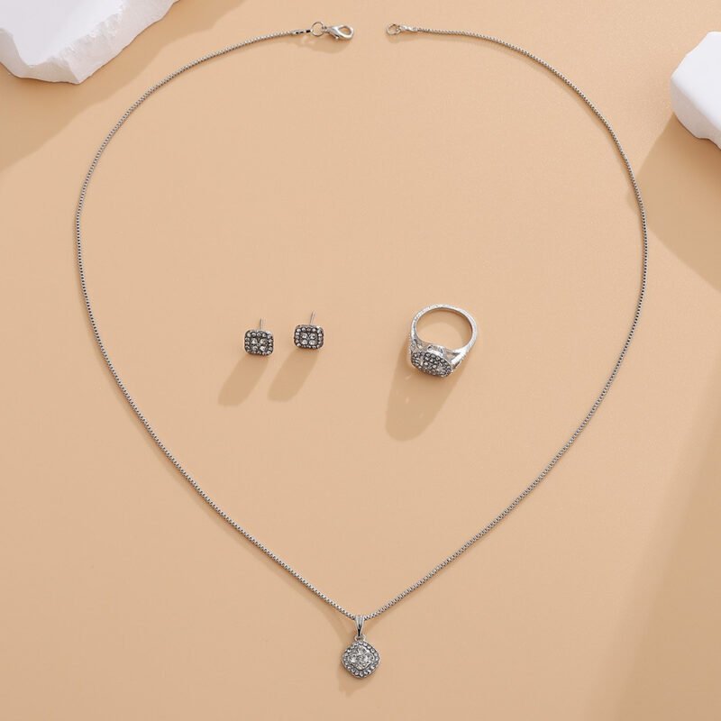 3-Piece Wedding Set - Image 3